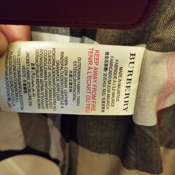 HOSTPICK!!! Burberry Jacket with Nova Check lining - Picture 10 of 14